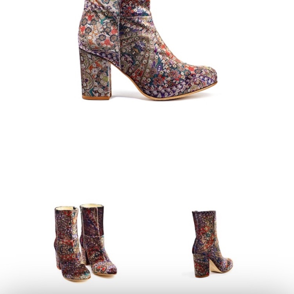 Boots - Picture 5 of 5